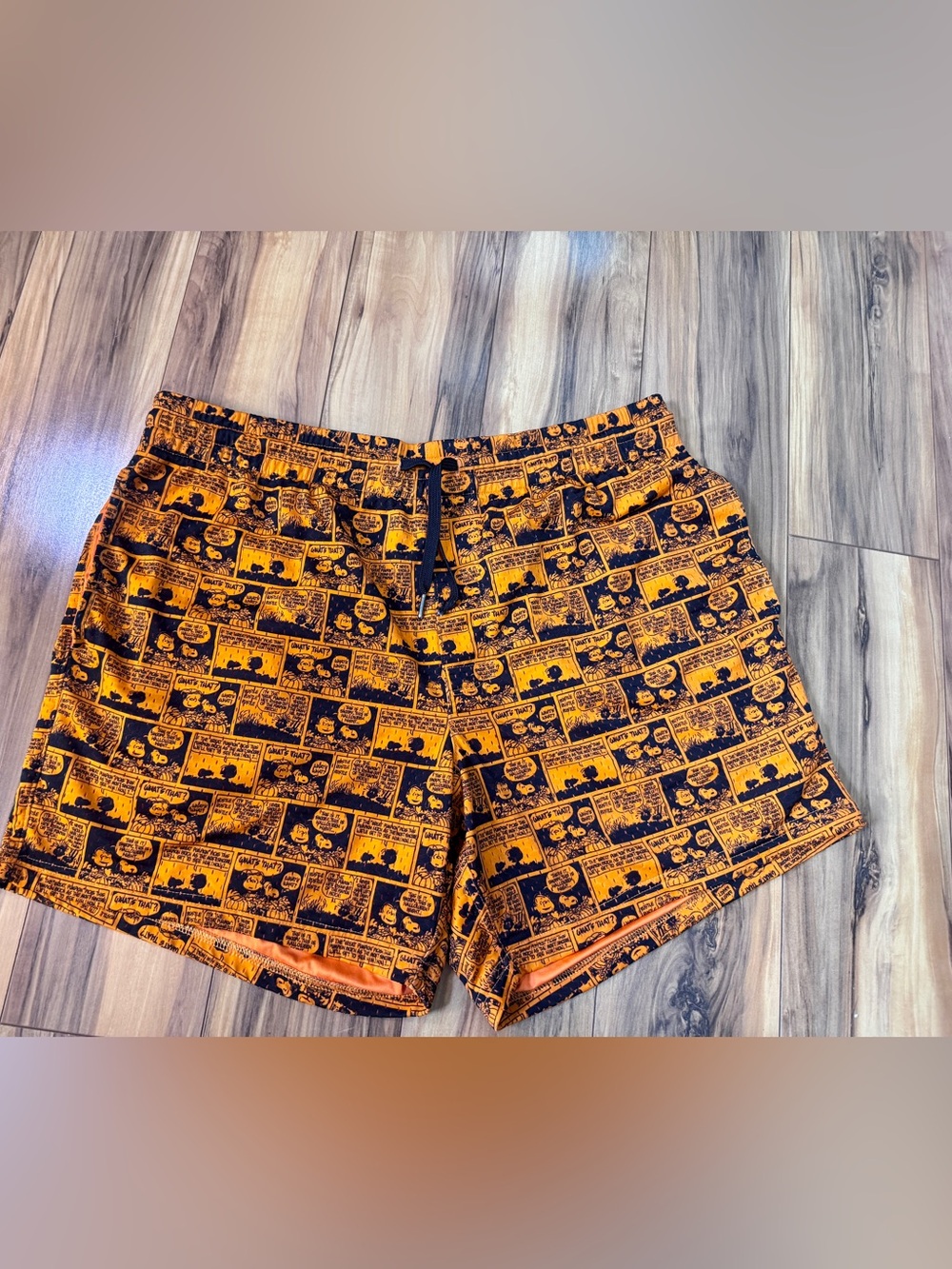 Men’s American Eagle Outfitters Peanuts Halloween Graphic Lounge Shorts